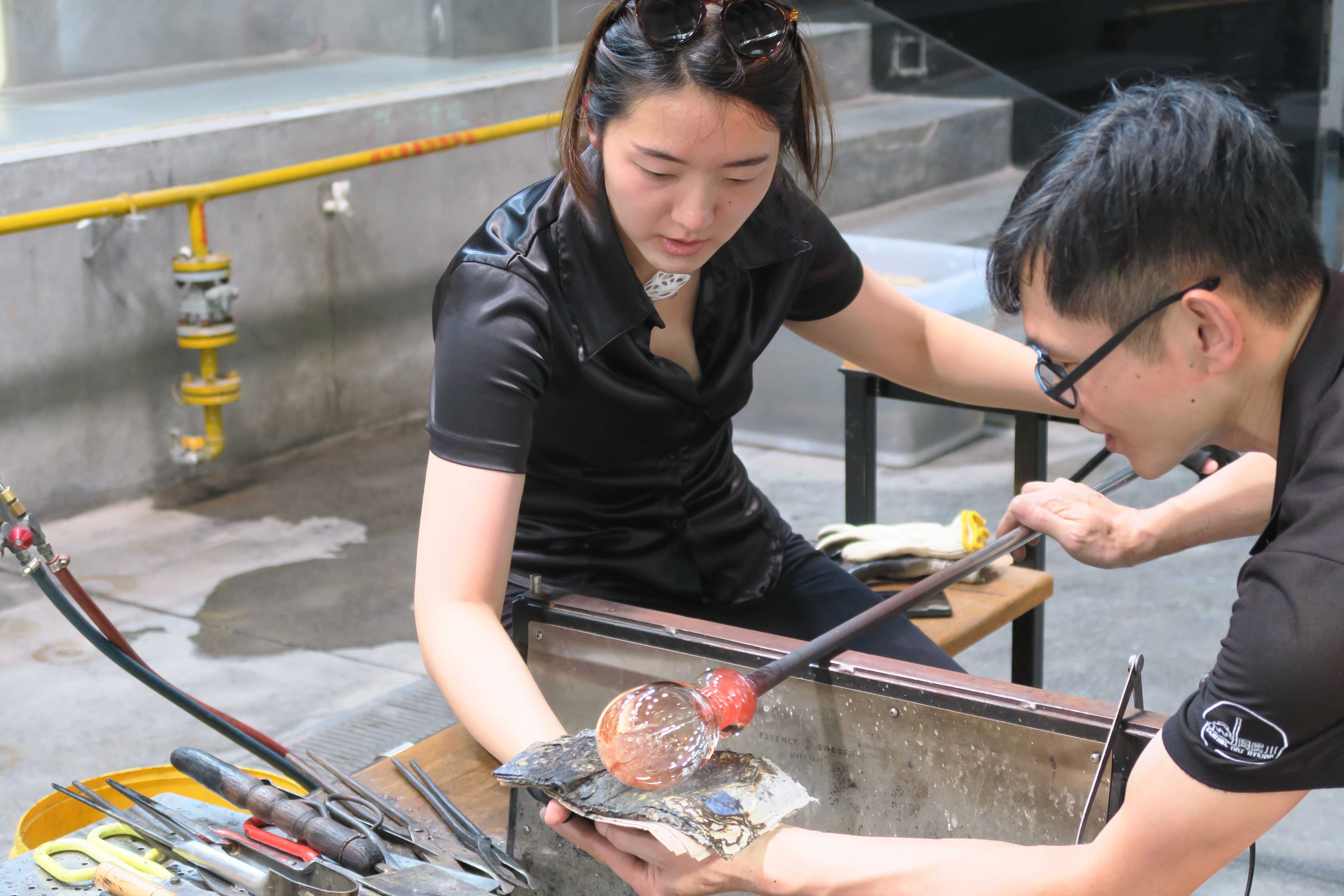Silt Crystal Glass Detail 5
